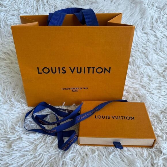 Louis Vuitton Designer Jewelry Gift Box, Dust Bag, Gift Bag and Gift Ribbon Set - Picture 1 of 8